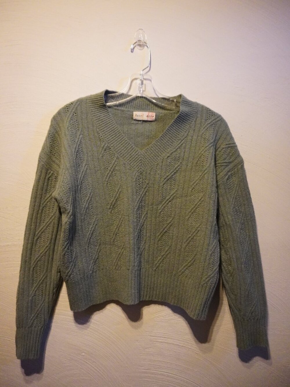 Hazel Moon Cable-knit V-neck Mint Green Sweater Small